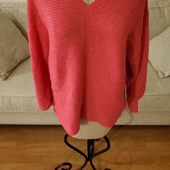 1.State Blouson Sleeve V-Neck Sweater - Picture 6 of 13